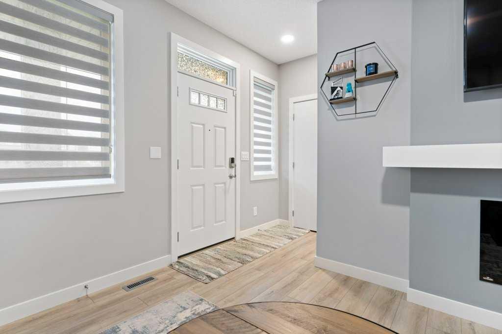82 Legacy Glen Green SE
