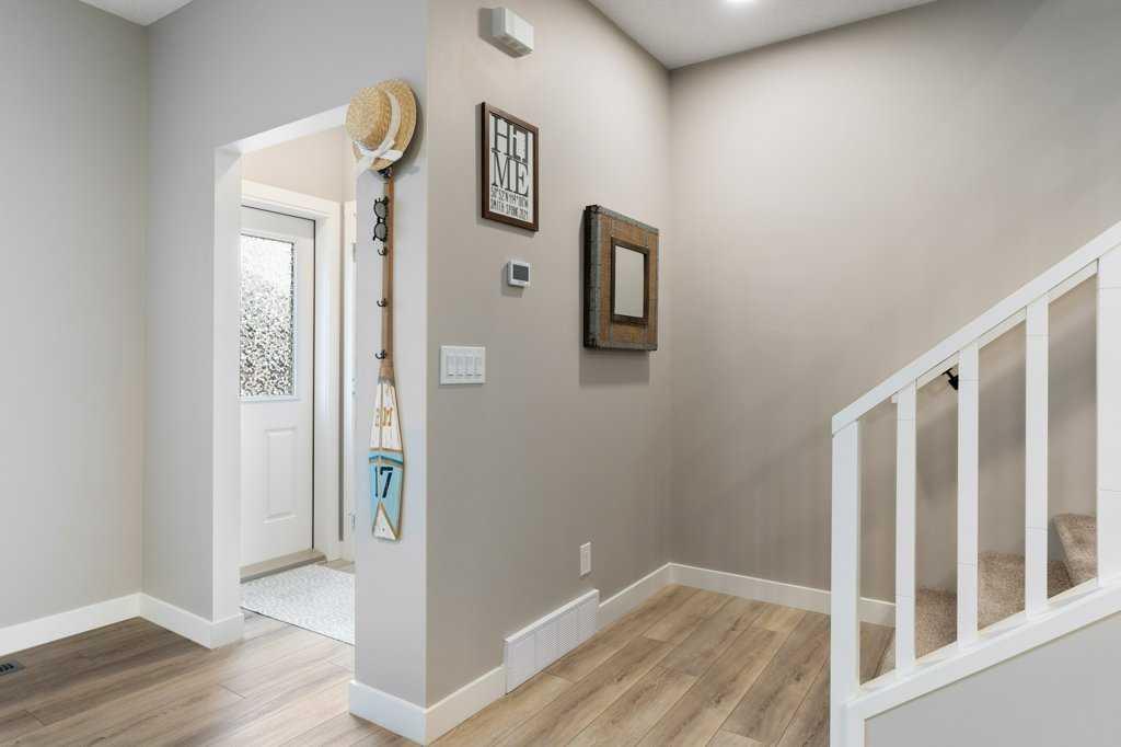 82 Legacy Glen Green SE