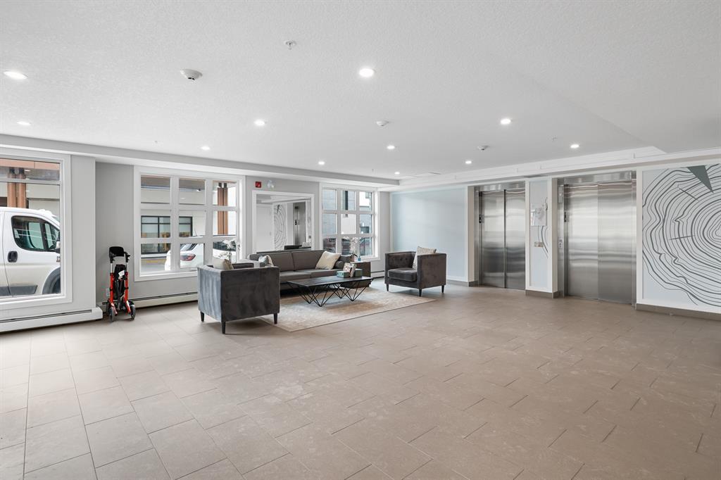 383 Smith Street NW, #414