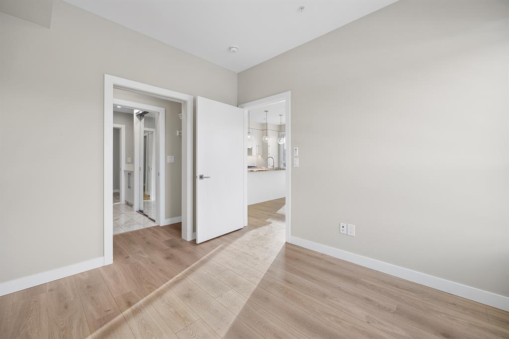 383 Smith Street NW, #414