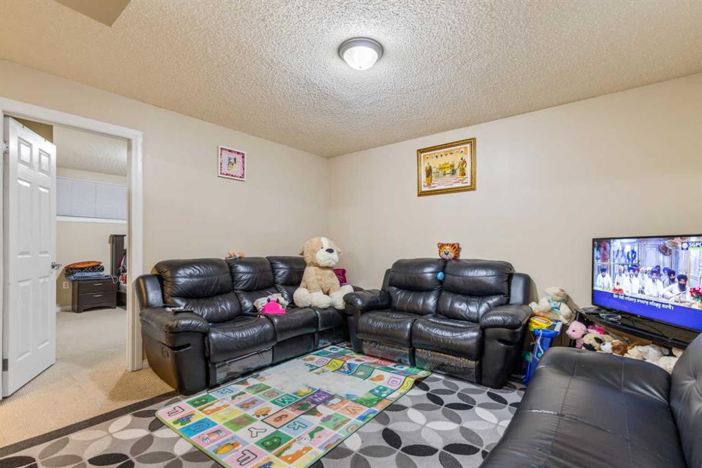 119 Saddlecrest Gardens NE
