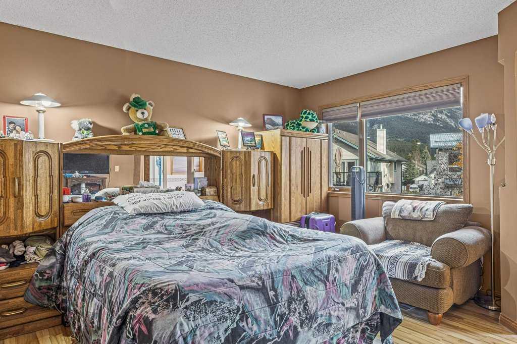 503 Grotto Road