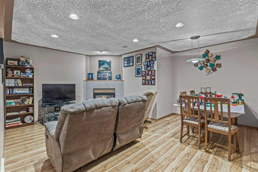 503 Grotto Road