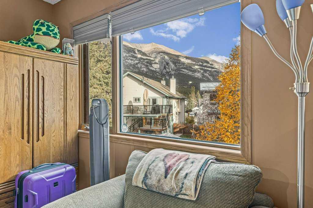 503 Grotto Road