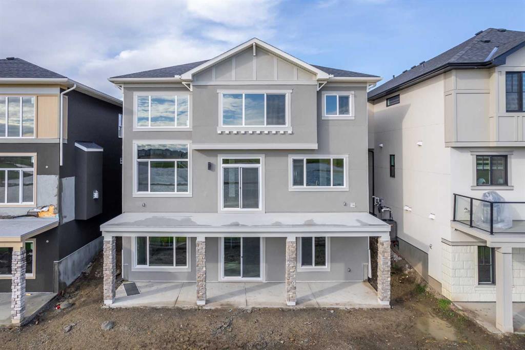 459 Savanna Way NE