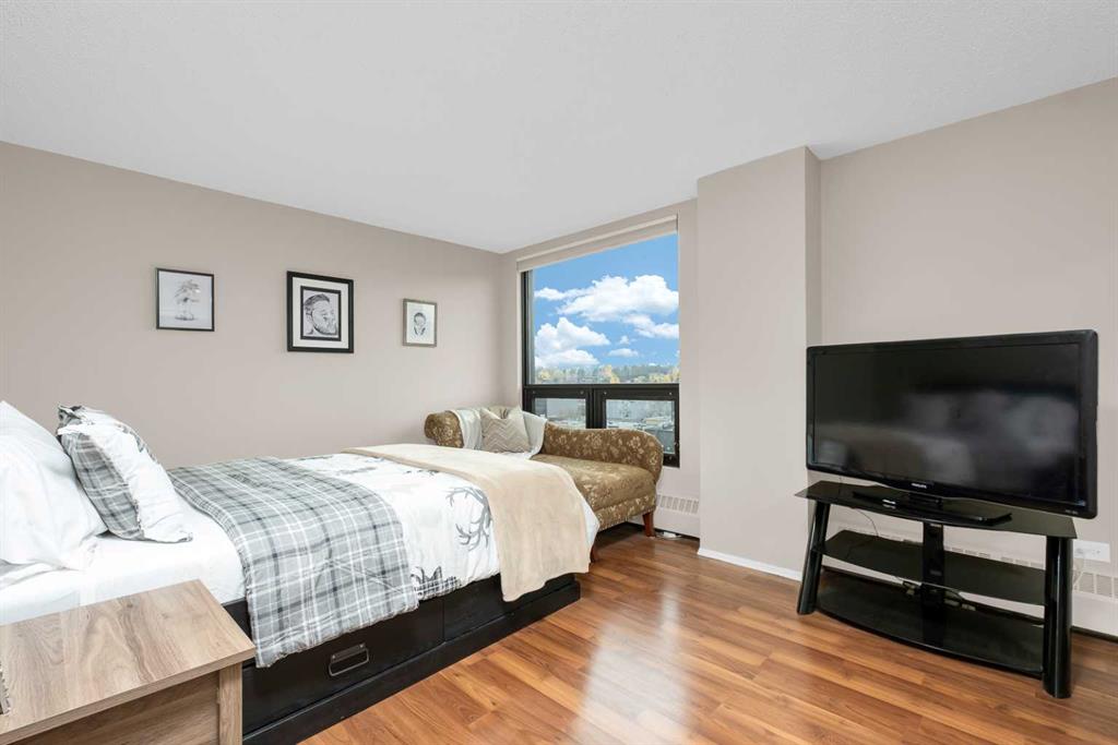 1304 15 Avenue SW, #930