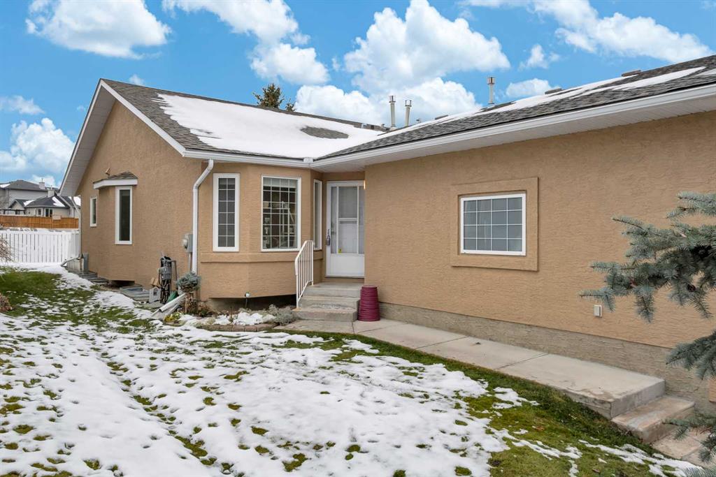 608 Sheep River Mews