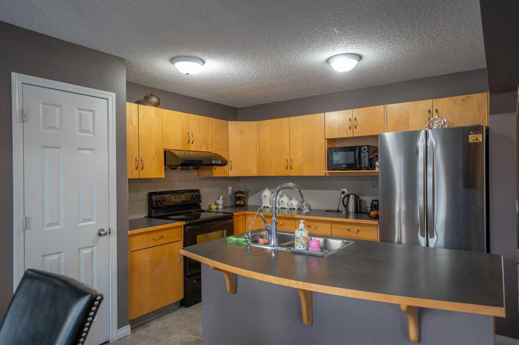 148 Saddlecrest Green NE