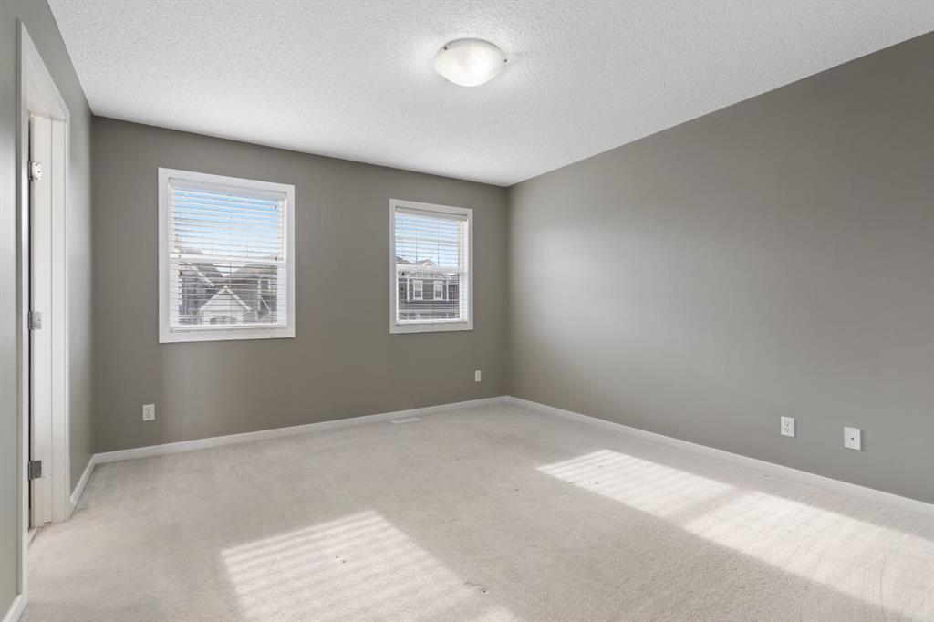 18 River Heights Crescent