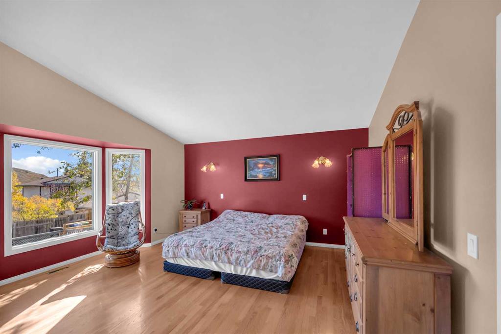 148 Edgedale Drive NW