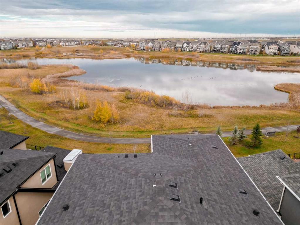 92 Marquis View SE