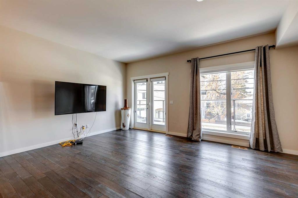 1931 28 Street SW, #5