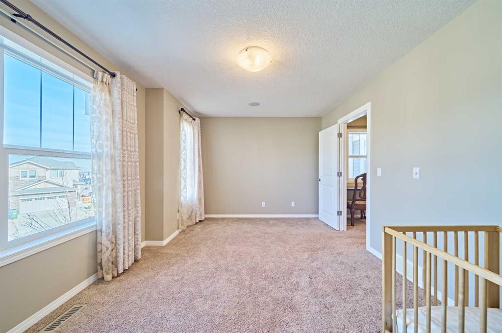 60 Nolanlake View NW
