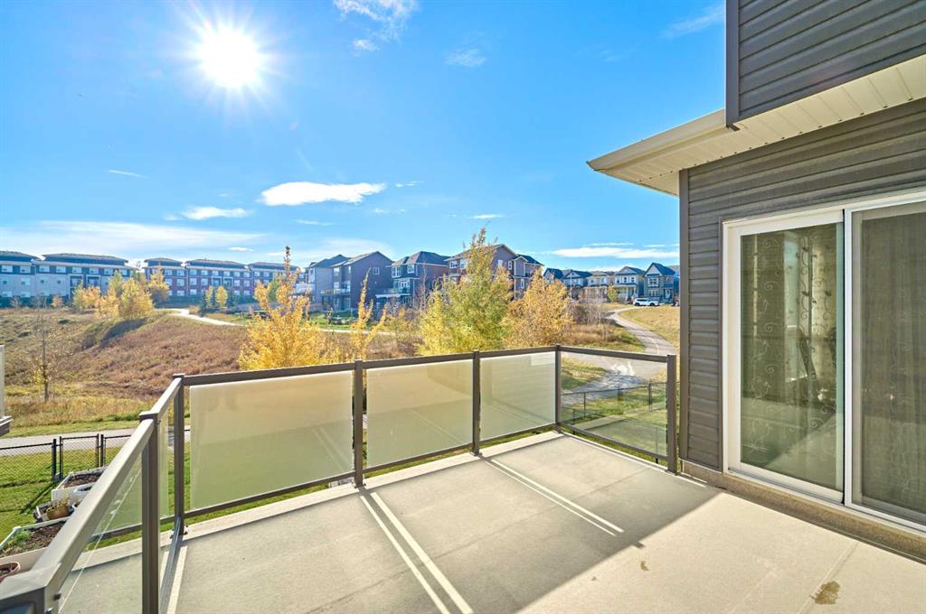 60 Nolanlake View NW