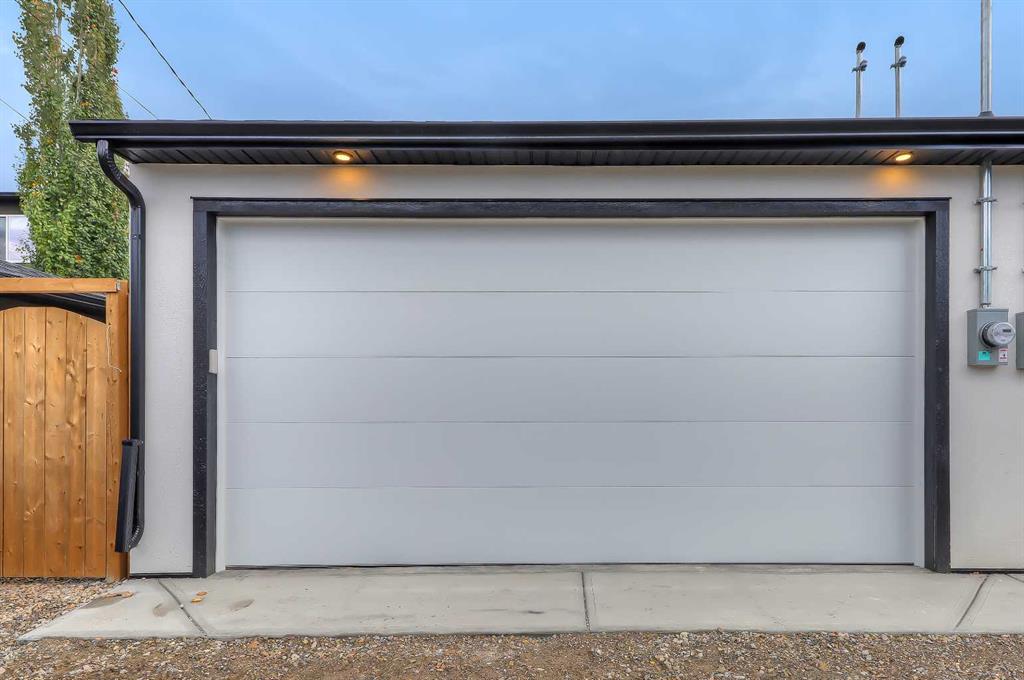 2013 35 Street SW