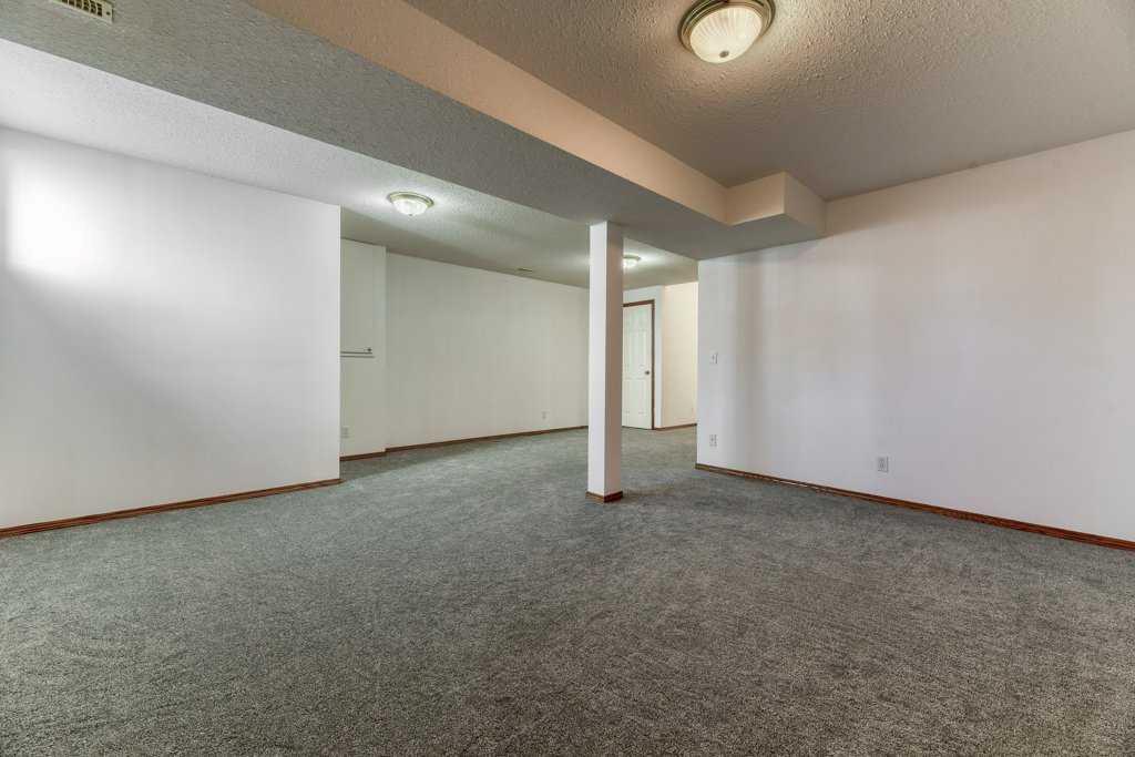 1411 Strathcona Way