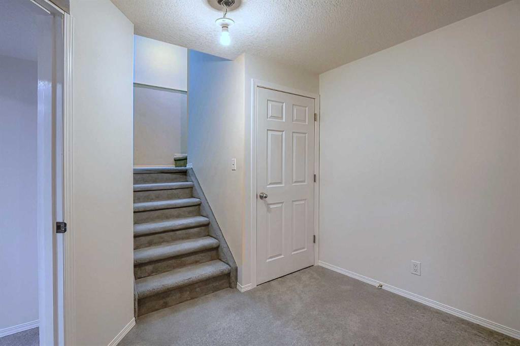 63 Chaparral Common SE