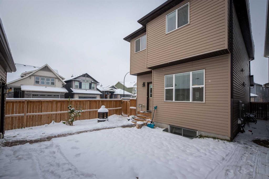 115 Legacy Glen Row SE