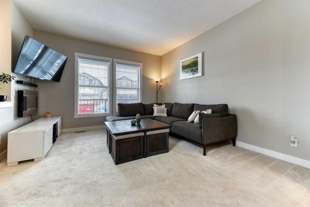 115 Legacy Glen Row SE