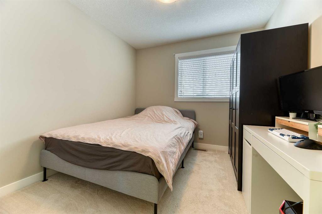 115 Legacy Glen Row SE