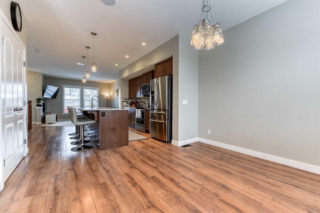 115 Legacy Glen Row SE