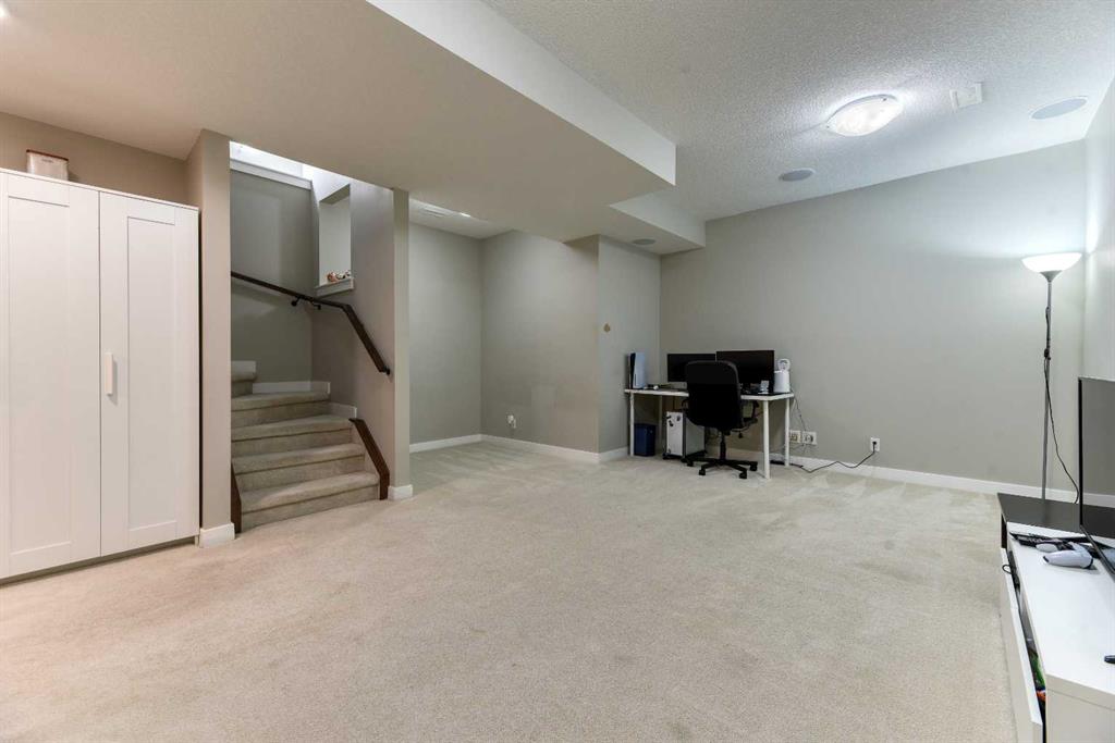 115 Legacy Glen Row SE