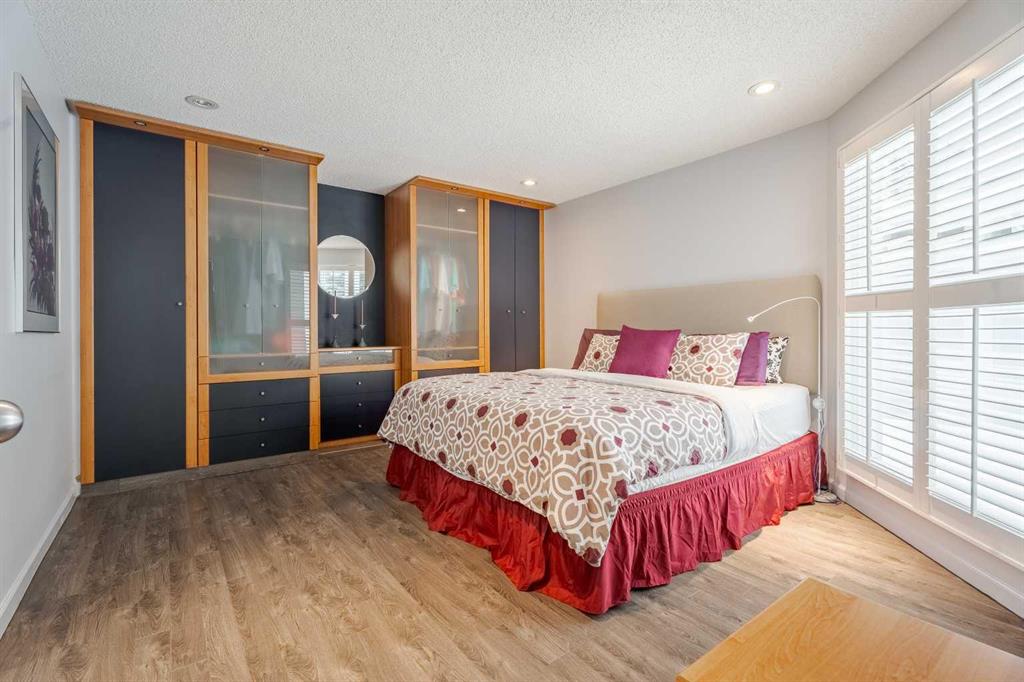 8 Woodmeadow Close SW
