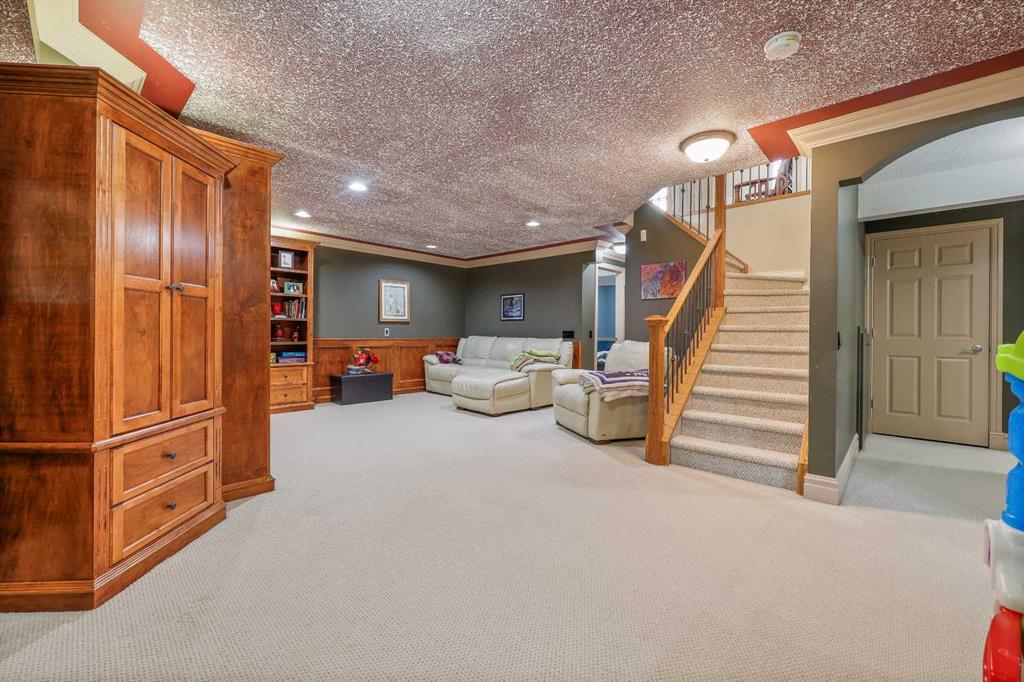112 West Terrace Place
