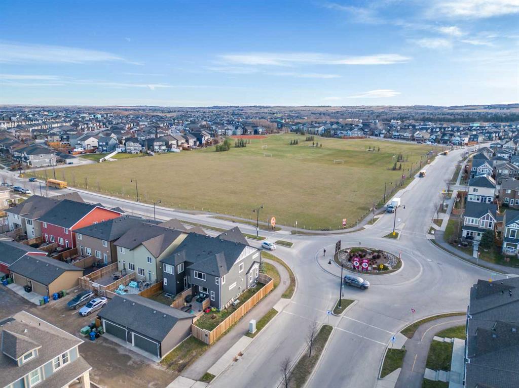 1593 Legacy Circle SE