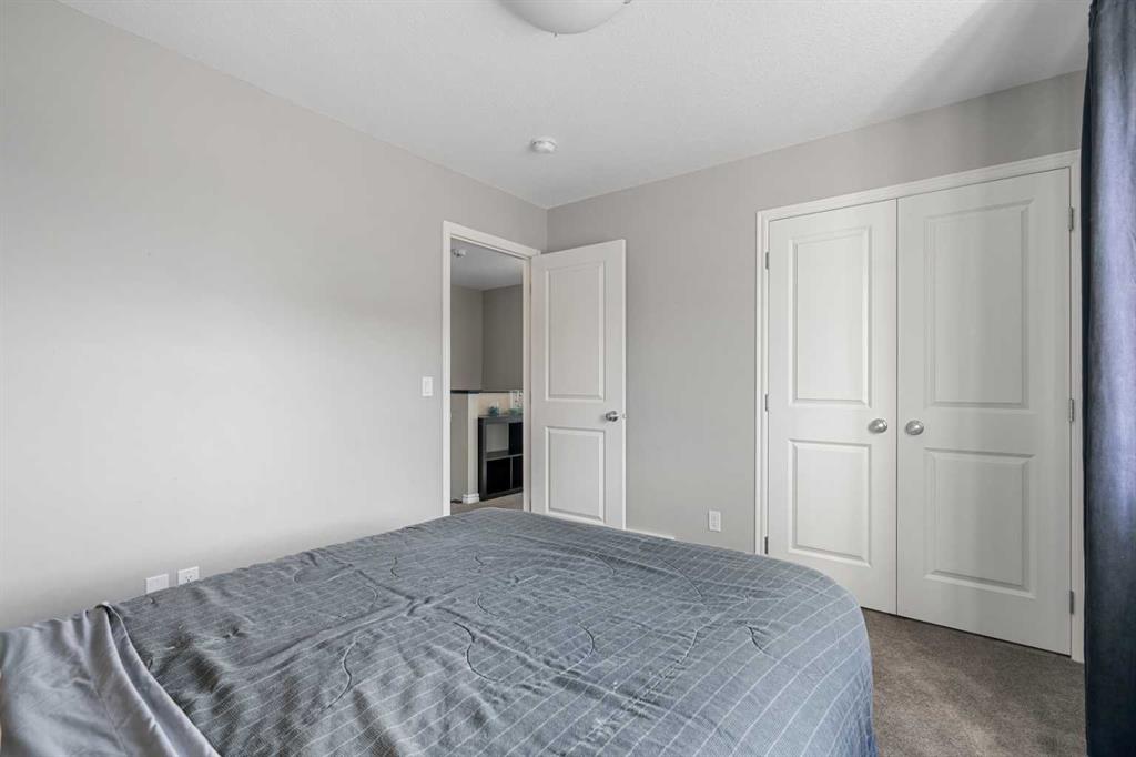 1593 Legacy Circle SE