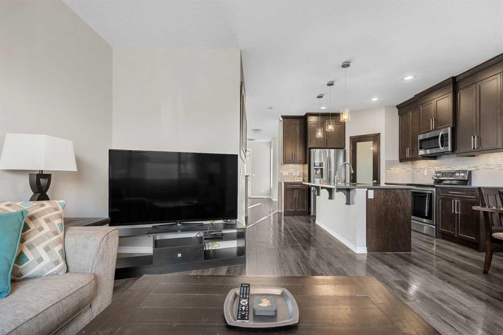 1593 Legacy Circle SE