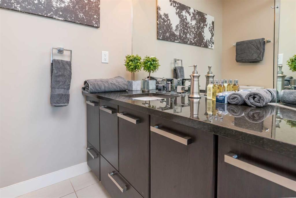 225 11 Avenue SE, #1010