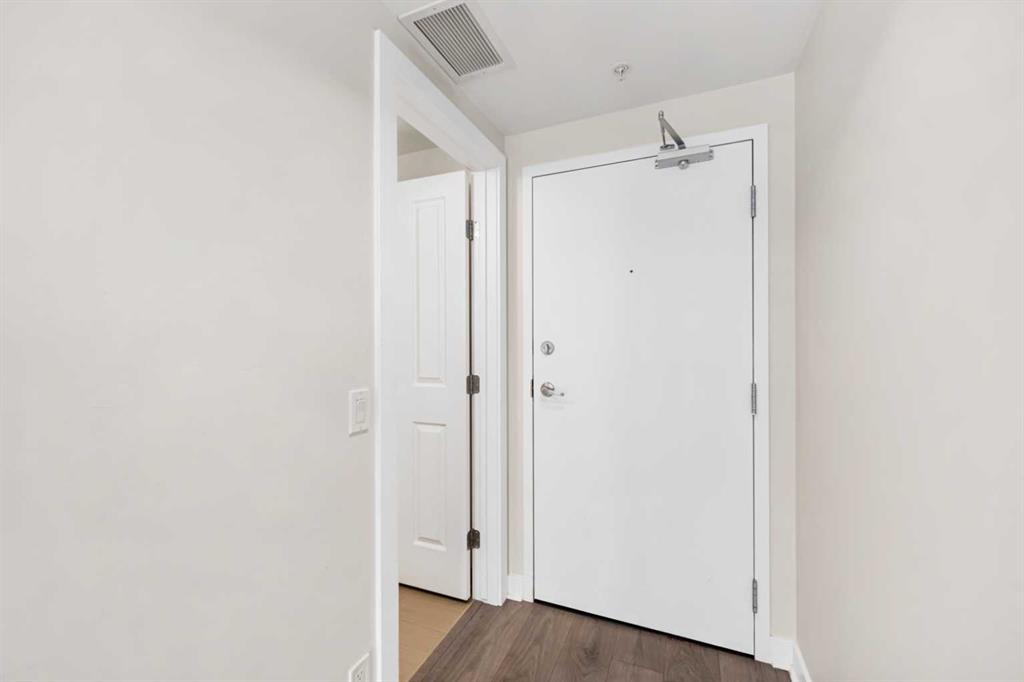 10 Brentwood Common NW, #1208