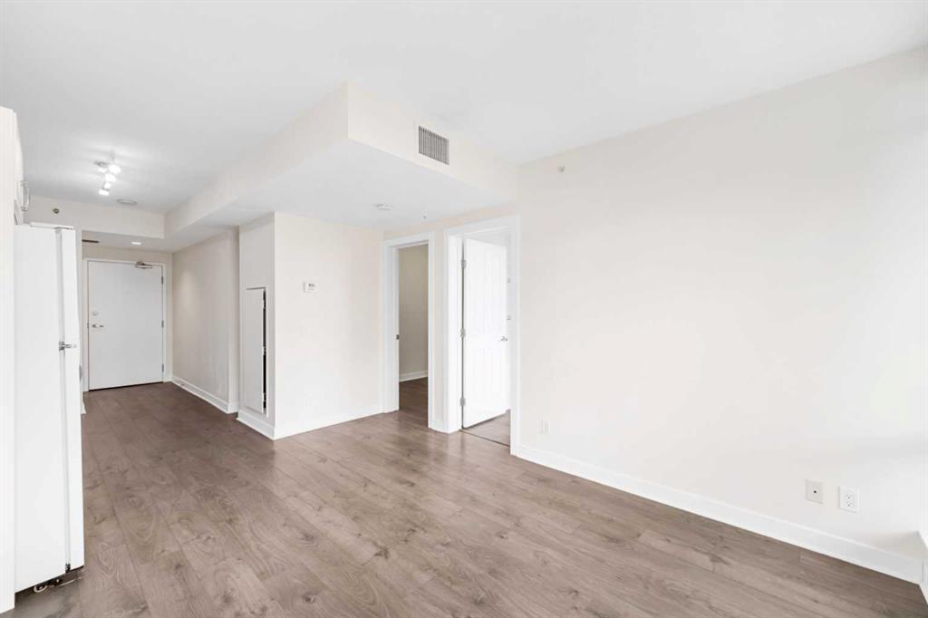10 Brentwood Common NW, #1208