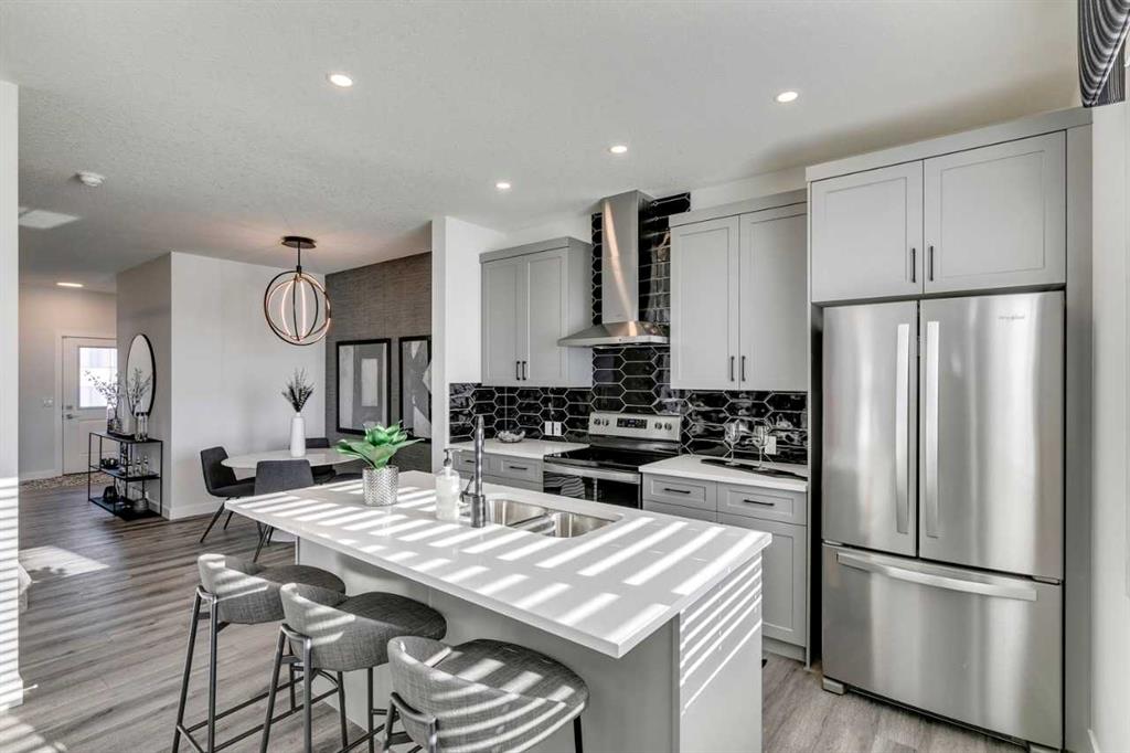 2300 Lancaster Heights SE