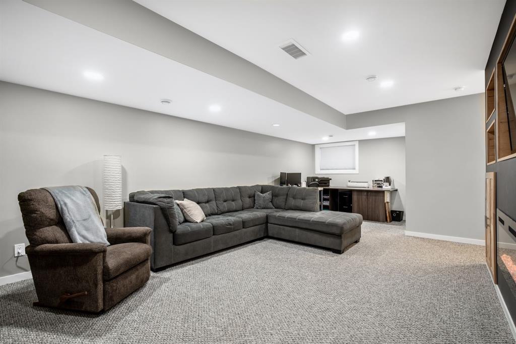 207 Fireside Way