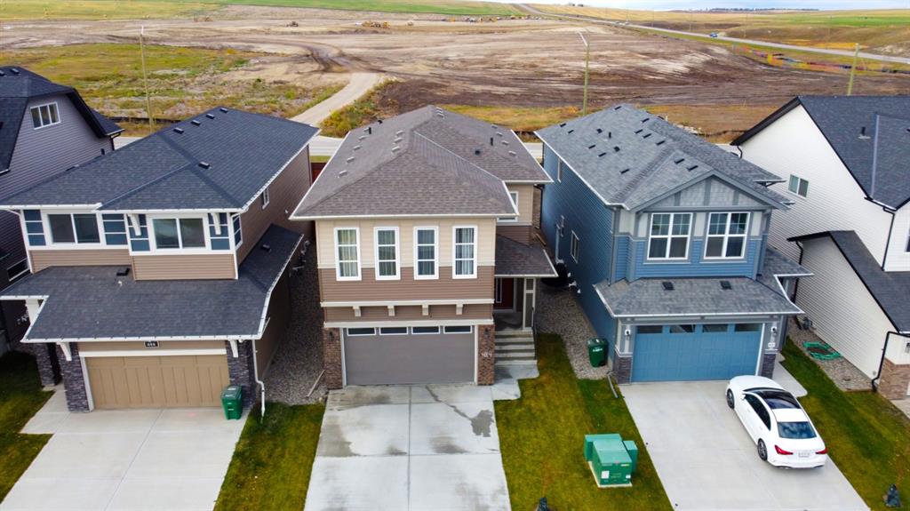 484 Chinook Gate Square SW
