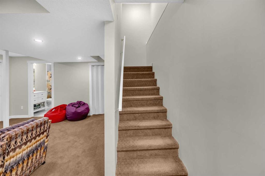 452 Tuscany Drive NW