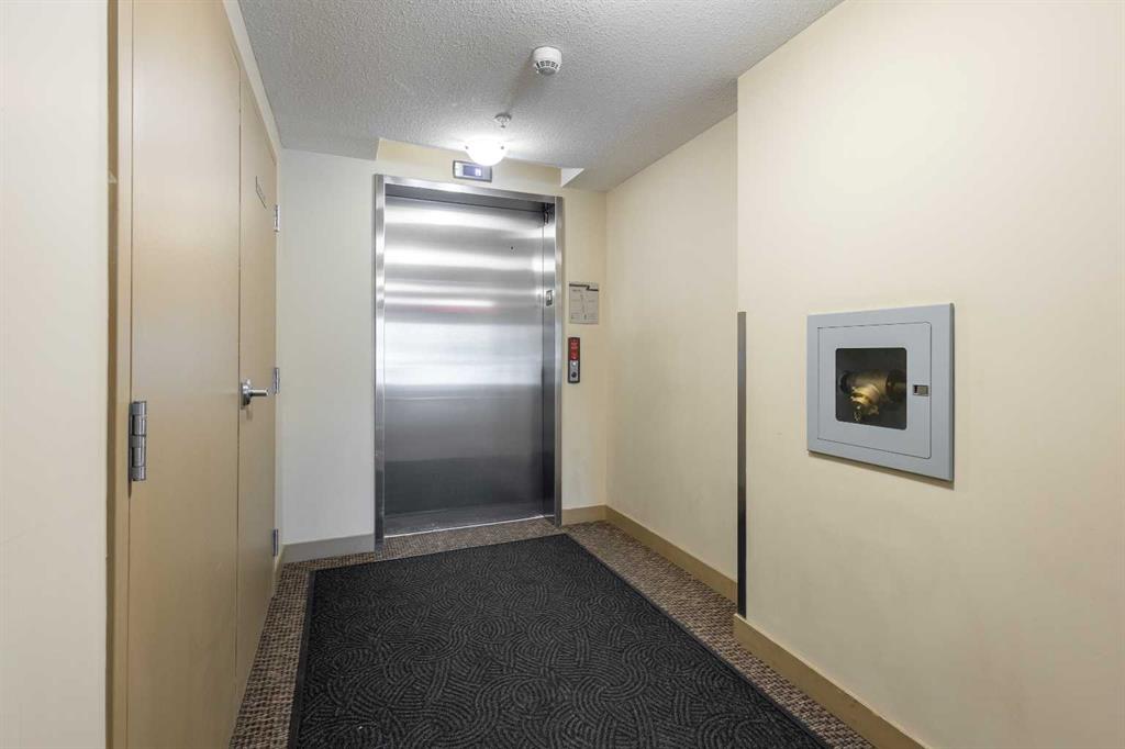 81 Legacy Boulevard SE, #1405