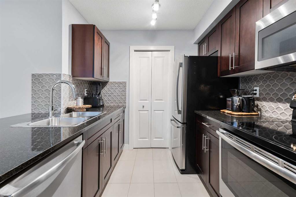 81 Legacy Boulevard SE, #1405