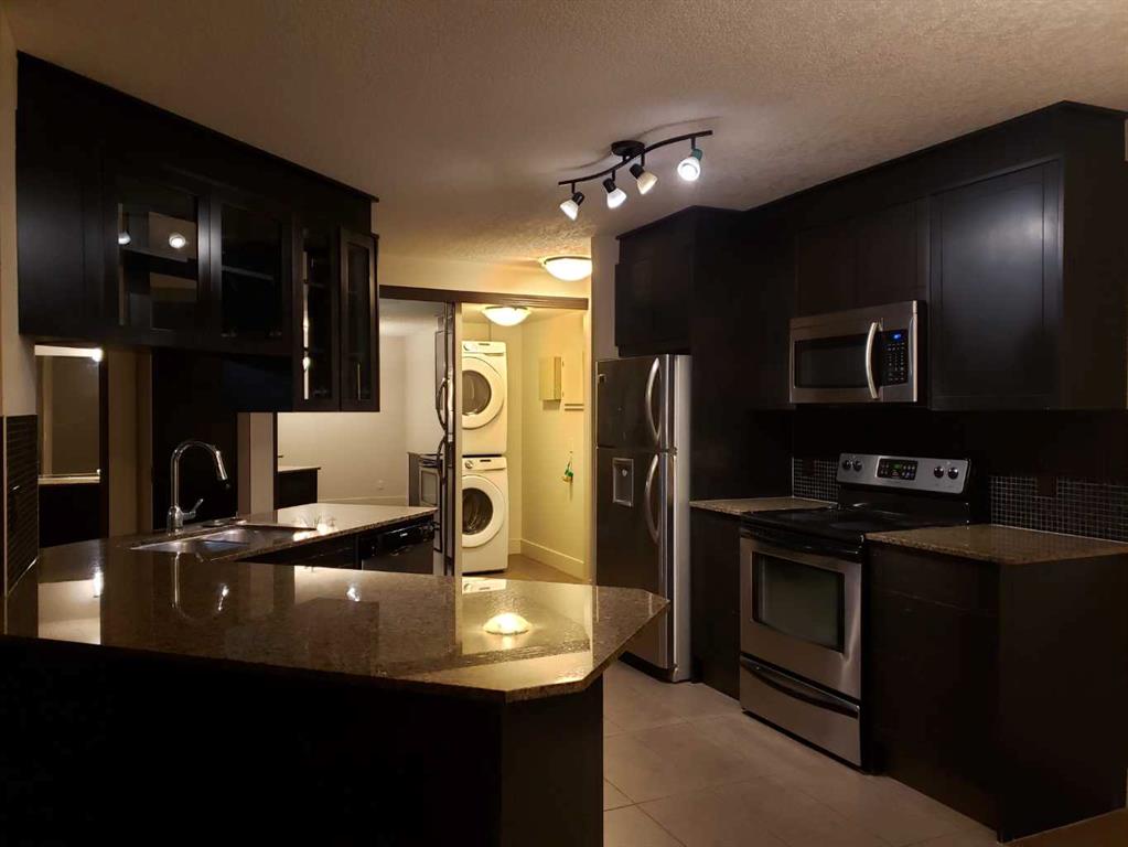 812 14 Avenue SW, #201