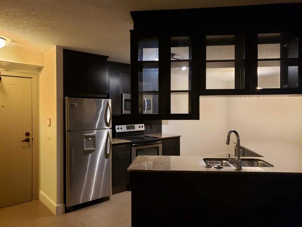 812 14 Avenue SW, #201