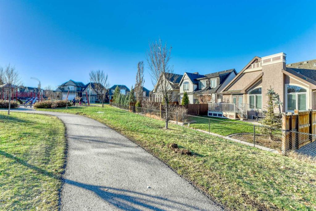 37 Mahogany Manor SE