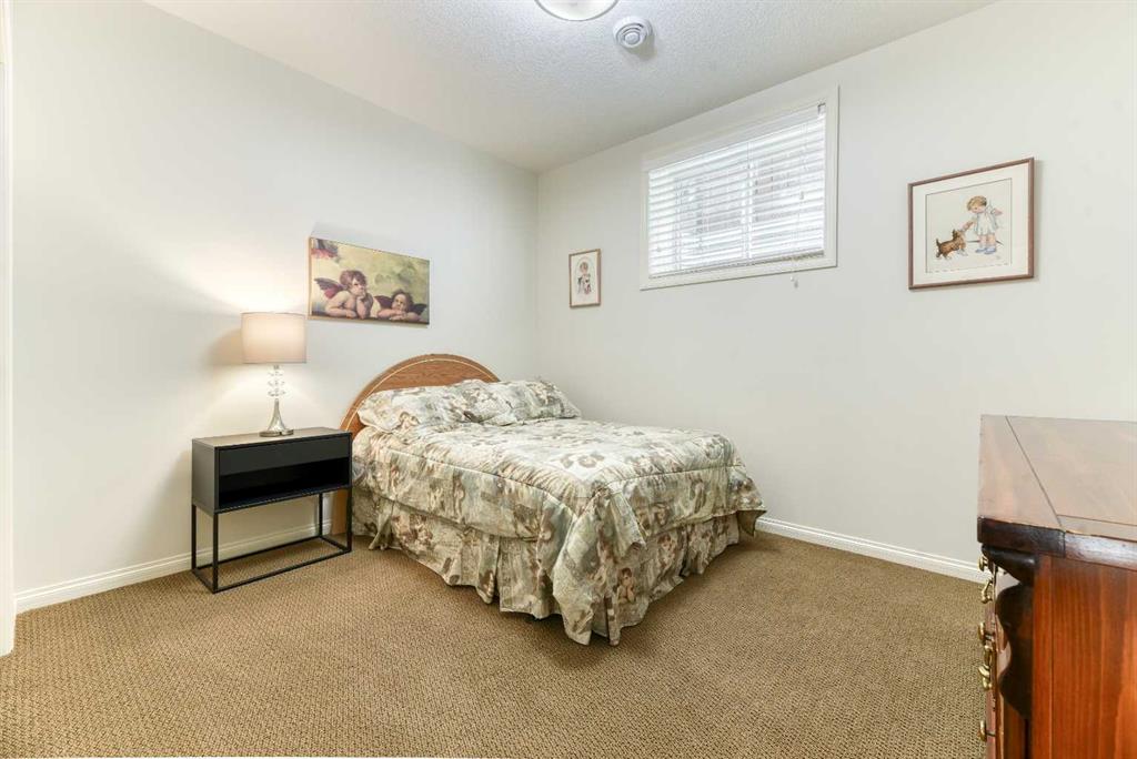 37 Mahogany Manor SE