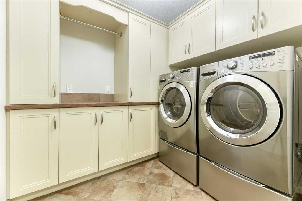 37 Mahogany Manor SE