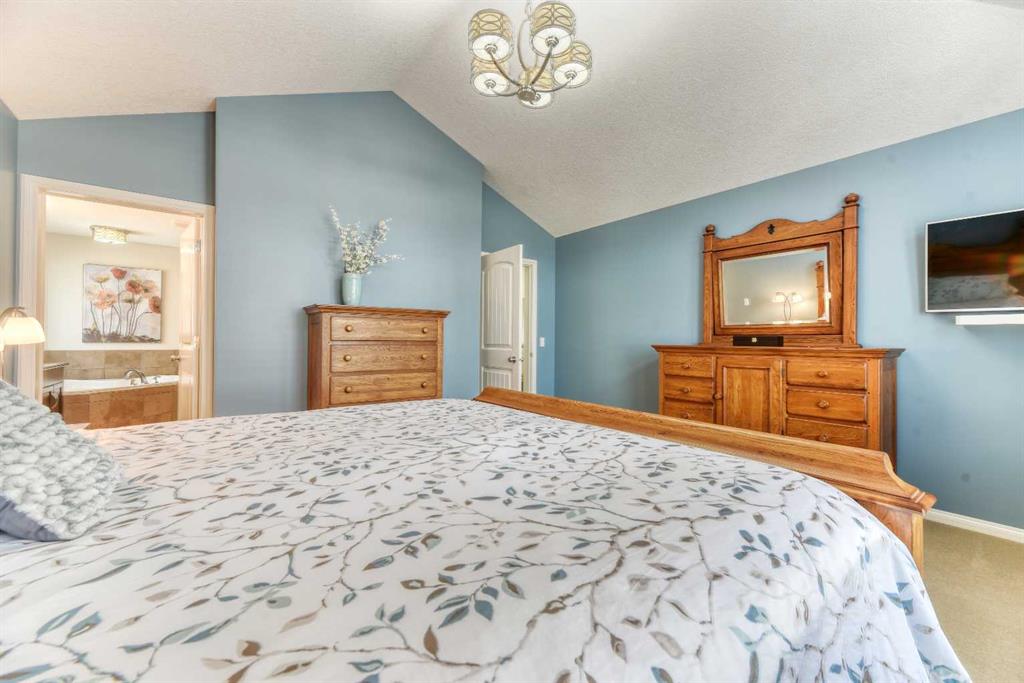 37 Mahogany Manor SE