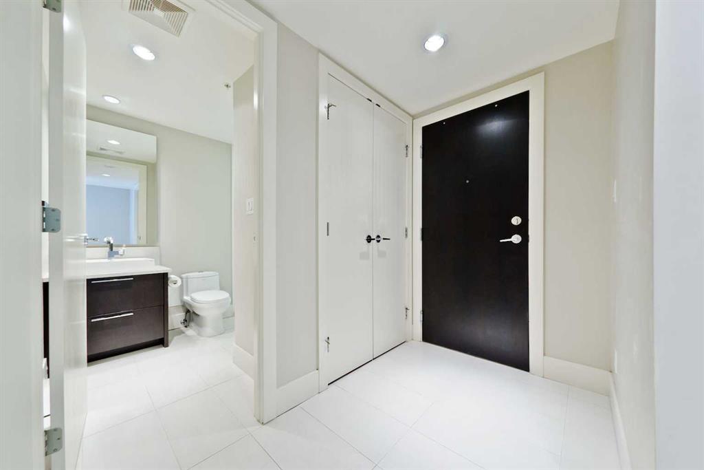 1111 10 Street SW, #708