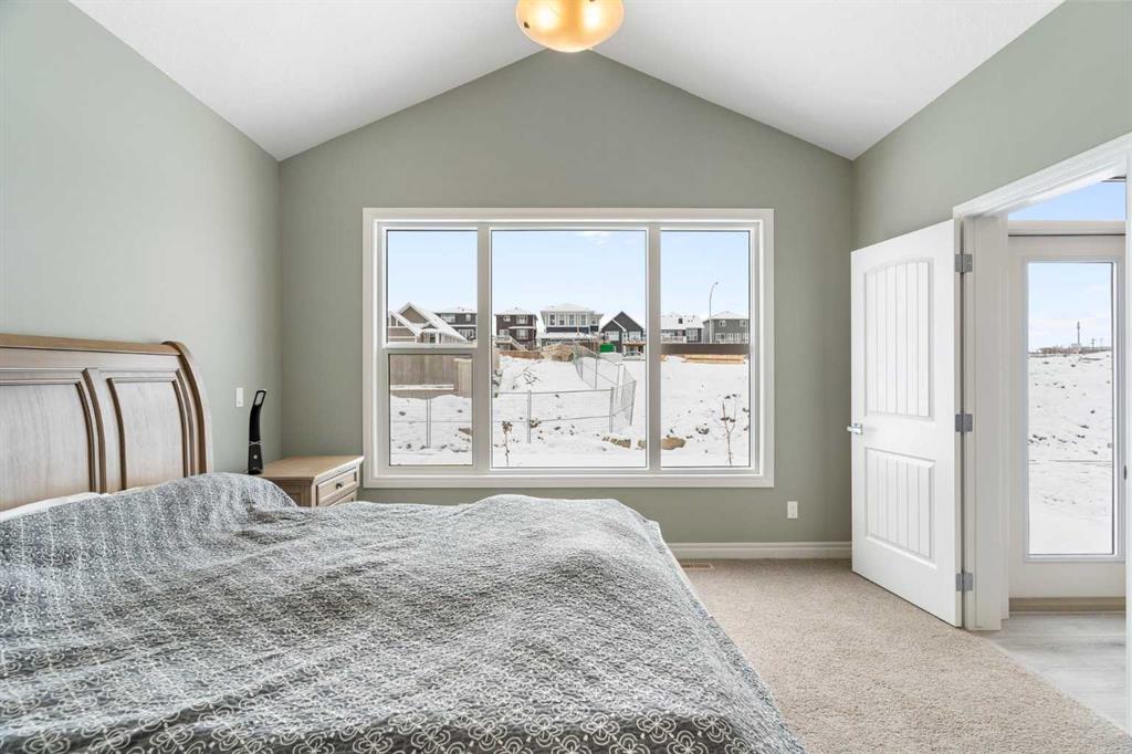 380 Rivercrest View