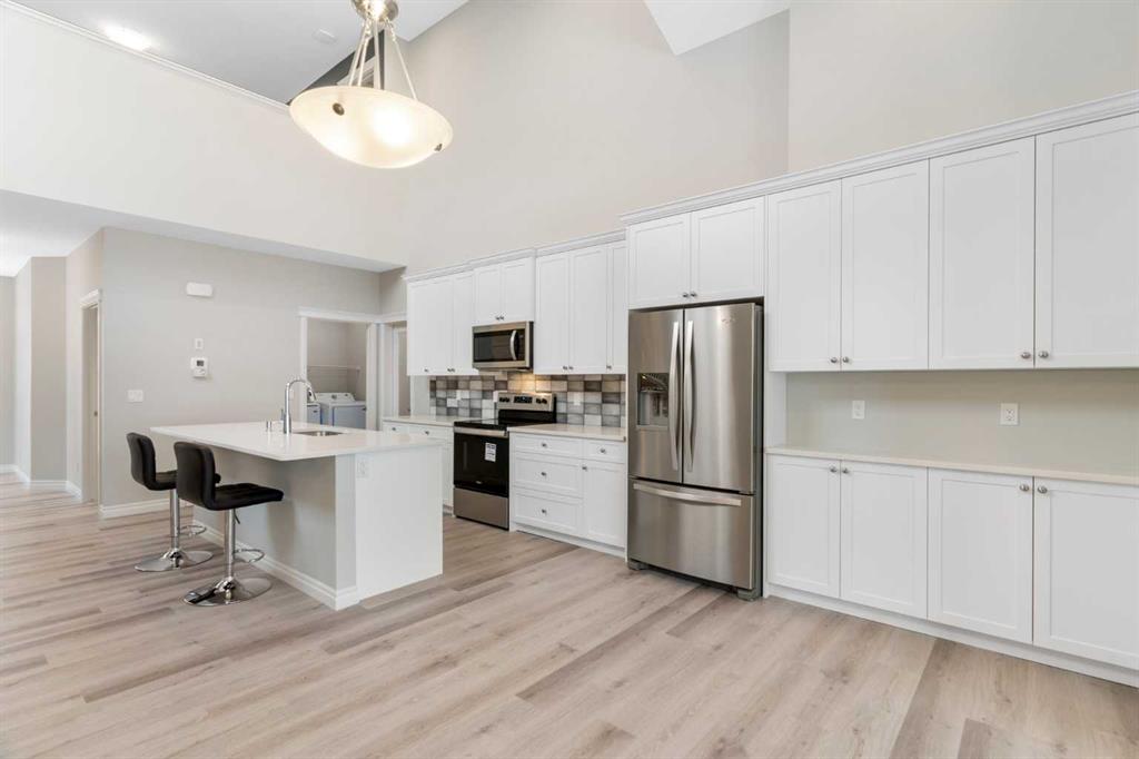 380 Rivercrest View