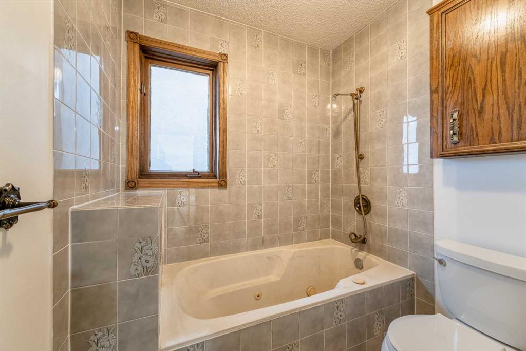 72 Edgehill Crescent NW